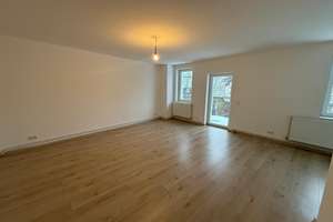 Kernsaniert - 4 Zimmer Wohnung für Familien - mit Balkon - 110m² – Alte Heerstraße 16a, 31061 Alfeld (Leine) – Vorschaubild 1