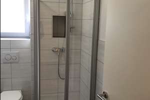 Stilvoll sanierte 2-Zimmer-Wohnung im 2. Obergeschoss in bester Altstadtlage von Augsburg – Die vollständige Adresse der Immobilie erhältst du vom Anbieter., 86150 Lechviertel, östl. Ulrichsviertel, Augsburg – Vorschaubild 3