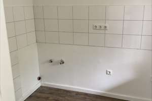 Anmietung im Mai! Ansprechende Single-Whg: Große Räume, kleinere Küche (ohne EBK) und Balkon! – Rudolphiplatz 1, 22305 Barmbek-Nord, Hamburg – Vorschaubild 7