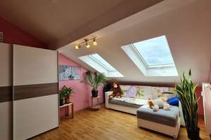 Lichtdurchflutete DG-Wohnung mit TG-Stellplatz & Top-Anbindung in Karlsruhe – Die vollständige Adresse der Immobilie erhältst du vom Anbieter., 76189 Oberreut, Karlsruhe – Vorschaubild 8