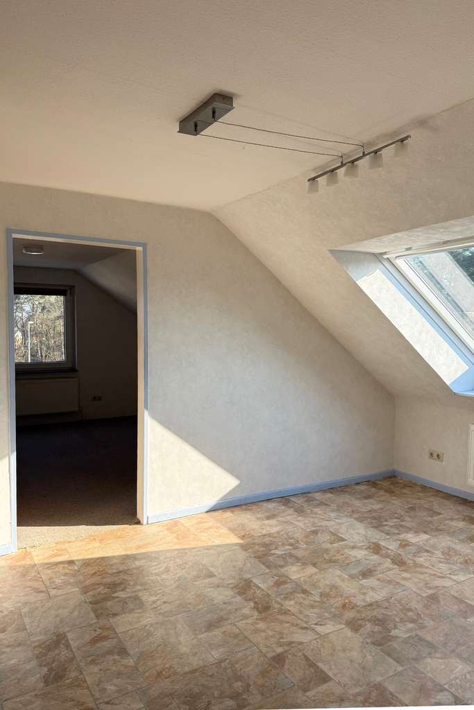 Immobilie in Gifhorn - *TOP DEAL* Dachgeschoss Wohnung in Innenstadtnähe von Gifhorn INKL. GARAGE - Bild 4