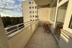 Top-Lage & Weitblick am Fennsee: Helle, bezugsfreie 2-Zimmer-Wohnung. Für Selbstnutzer oder Anleger – Ermslebener Weg 4, 10713 Wilmersdorf, Berlin – Vorschaubild 10