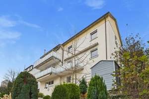 Zweifamilienhaus in Top-Lage – Ideal für Familien, Generationenwohnen & Kapitalanleger – Die vollständige Adresse der Immobilie erhältst du vom Anbieter., 65193 Sonnenberg, Wiesbaden – Vorschaubild 1