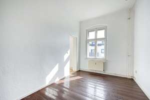 Mit Balkon in Friedrichshain: *Sonnige* BEZUGSFREIE 2-Zimmer-Gründerzeit-Wohnung + PROVISIONSFREI – Eckertstraße 17, 10249 Friedrichshain, Berlin – Vorschaubild 7