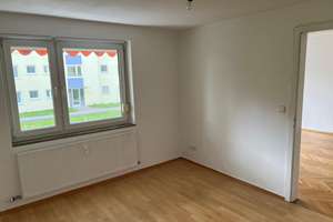 3-Zimmer Wohnung mit Balkon und Garage in Stuttgart-Stammheim – Ottmarsheimer Straße 19, 70439 Stammheim-Mitte, Stuttgart – Vorschaubild 9