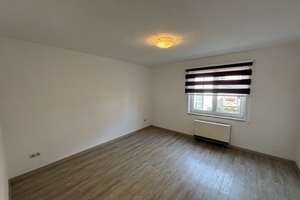 FÜR MAXIMAL ZWEI PERSONEN: IN 2017 RENOVIERTE 2-ZIMMER-WOHNUNG MIT WESTBALKON IN NBG.-WÖHRD – Schranke 16, 90489 Wöhrd, Nürnberg – Vorschaubild 11
