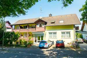 Attraktives Mehrfamilienhaus mit Zimmervermietung und zwei Wohnungen in idyllischer Lage – Unterallgäu (Kreis) – Vorschaubild 1