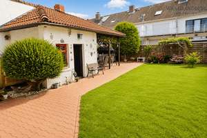 Perfektes Domizil für die ganze Familie mit Traumgarten - Zeilsheim – 65931 Zeilsheim, Frankfurt am Main – Vorschaubild 2