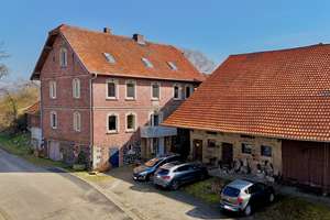Ihr eigenes kleines Wohnparadies!

Bezauberndes Anwesen für naturliebende Großfamilien - Felsberg- – Die vollständige Adresse der Immobilie erhältst du vom Anbieter., 34587 Felsberg – Vorschaubild 2