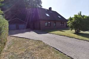 Einfamilienhaus auf großem Grundstück in Hohenlockstedt sucht neue Bewohner