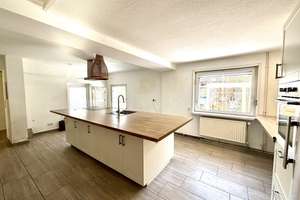 Zwei Wohneinheiten auf großzügigem Eigenlandgrundstück – Die vollständige Adresse der Immobilie erhältst du vom Anbieter., 23570 Travemünde, Lübeck – Vorschaubild 3