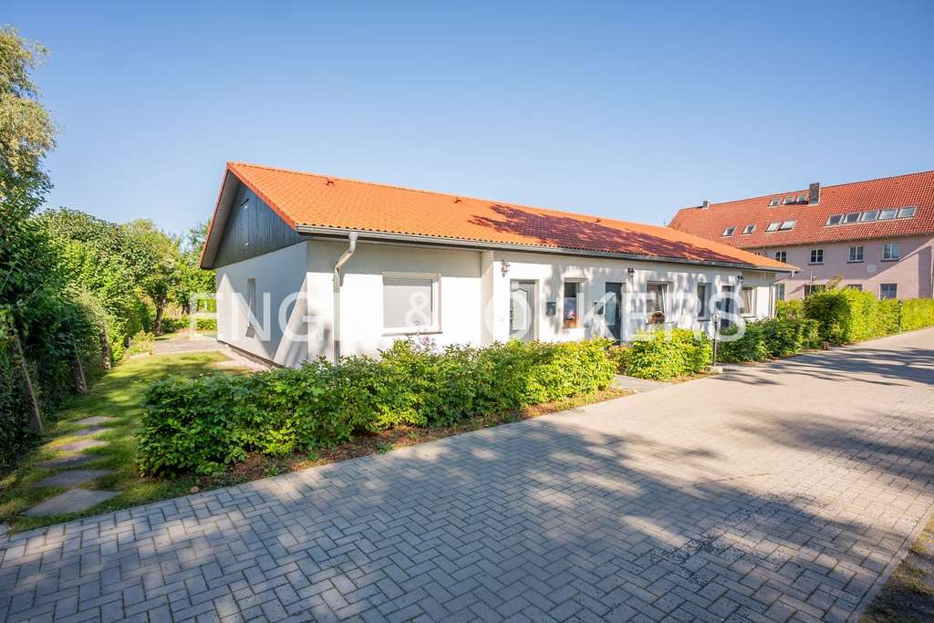 Immobilie in Ueckermünde - Investieren in Lage, Komfort und Struktur – Dreiparteien-Bungalow in Wassernähe - Bild 0