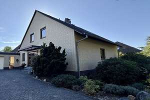 Großzügiges Zweifamilienhaus in Liebenau mit großem Garten / Teich / Sauna und drei Garagen! – Die vollständige Adresse der Immobilie erhältst du vom Anbieter., 31618 Liebenau – Vorschaubild 1