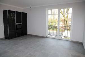 Schöne, geräumige vier Zimmer Wohnung mit dem Garten in Düsseldorf, Ludenberg – Bergische Landstr 334, 40629 Ludenberg, Düsseldorf – Vorschaubild 8