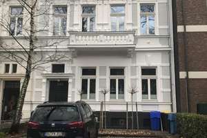 Mehrgenerationenhaus oder Wohnen und Arbeiten in Krefeld-Bockum im Stil der Neorenaissance