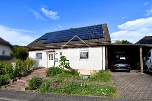 Einfamilienhaus mit Einliegerwohnung und großem Garten – Die vollständige Adresse der Immobilie erhältst du vom Anbieter., 56357 Auel – Vorschaubild 2