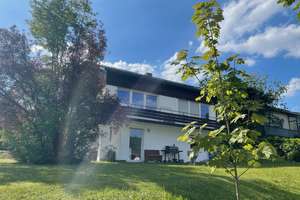 Sonniges Wohnen in Pfarrkirchen: Modernisiertes Haus mit PV-Anlage & Klimakomfort