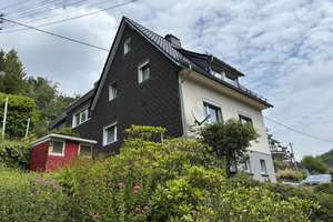 Gepflegtes Einfamilienhaus mit Garage auf großem Grundstück in Siegen- Gosenbach  – 57080 Gosenbach, Siegen – Vorschaubild 4