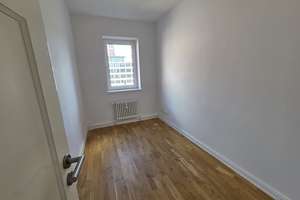 Helles 2-Zimmer-Apartment mit Ausblick ins Grüne, separate Küche + Einbauküche, Tageslichtbad – Muhliusstraße 85, 24103 Exerzierplatz, Kiel – Vorschaubild 9