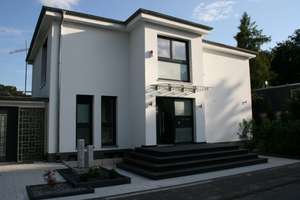 Großzügiges Haus mit schönem Garten und moderner Ausstattung in Buchschlag