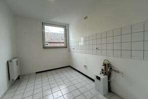 Sehr Schöne 2-Z.- DG-Wohnung mit Balkon, zentral in LEV, provisionsfrei von Privat  – 51373 Wiesdorf, Leverkusen – Vorschaubild 7