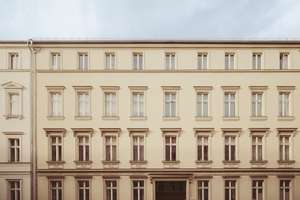 Altbau von 1863 mit offener Küche, sonnigem Südbalkon und Aufzug – Die vollständige Adresse der Immobilie erhältst du vom Anbieter., 10117 Mitte (Ortsteil), Berlin – Vorschaubild 24