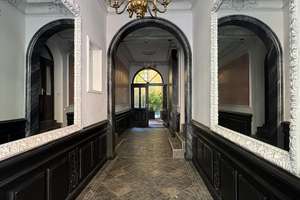 Traumhafte Dachgeschosswohnung im Herzen Magdeburgs mit Altbauflair, Wannenbad und Dachterrasse! – Keplerstrasse 8, 39104 Altstadt, Magdeburg – Vorschaubild 3