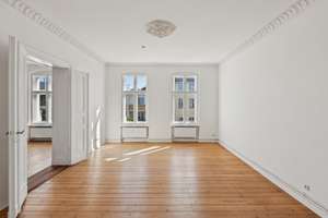 Exklusive Altbauwohnung in Bestlage – modernes Wohngefühl & mietfreie Zeit – Die vollständige Adresse der Immobilie erhältst du vom Anbieter., 10781 Schöneberg, Berlin – Vorschaubild 8