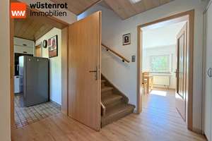 Familienfreundliches RMH in ruhiger Lage – naturnah mit großem Garten & viel Gestaltungspotenzial! – Die vollständige Adresse der Immobilie erhältst du vom Anbieter., 71229 Leonberg – Vorschaubild 3