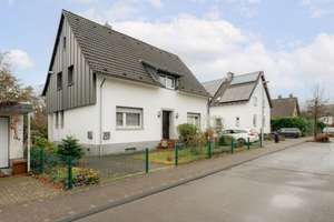 Top gepflegtes Einfamilienhaus in zentraler Lage von Schildgen! – Die vollständige Adresse der Immobilie erhältst du vom Anbieter., 51467 Katterbach, Bergisch Gladbach – Vorschaubild 1