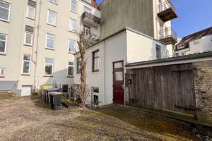 Innenstadtnahes Zinshaus! Solide Investition – Stilvolles Mehrfamilienhaus mit 10 WEH und einer GWE – Die vollständige Adresse der Immobilie erhältst du vom Anbieter., 24937 Exe, Flensburg – Vorschaubild 7