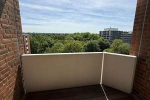 Schöne 2. Zi. ETW mit Balkon, EBK & TG-Stellplatz (keine Käufercourtage) – Ebeersreye 110, 22159 Farmsen-Berne, Hamburg – Vorschaubild 2