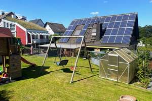 Exklusives Familienhaus mit Einliegerwohnung, Photovoltaik und hochwertiger Ausstattung – Die vollständige Adresse der Immobilie erhältst du vom Anbieter., 53804 Much – Vorschaubild 3