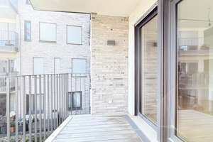Lichtdurchflutete 3-Zi.-Wohnung mit Balkon, Einbauküche mit Kochinsel und zwei Bädern! – An den Grachten 7, 55120 Neustadt, Mainz – Vorschaubild 3