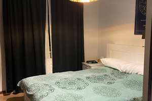 Schöne 2-Raumwohnung mit kl. Balkon fußnah zum Zentrum, Uni, Bhf in Jena – Spitzweidenweg 7, 7743 Jena-Zentrum, Jena – Vorschaubild 2