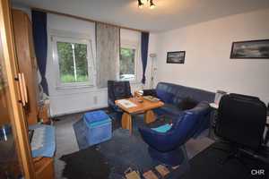 Freistehendes Einfamilienhaus mit kleinem Nebengelass, Garage und ebenerdigen Grundstück – Osterode am Harz (Kreis) – Vorschaubild 2