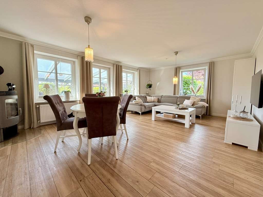 Immobilie in Bredstedt - Einziehen, entfalten, wohlfühlen - vielseitiges Zuhause im Herzen von Bredstedt - Bild 3