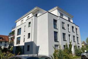 Helle, moderne Wohnung in super Lage mit EBK und Kamin