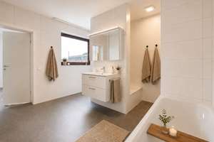 Modernisierte 3-Zimmer-Wohnung mit außergewöhnlichem Platzangebot – Die vollständige Adresse der Immobilie erhältst du vom Anbieter., 48161 Roxel, Münster – Vorschaubild 16