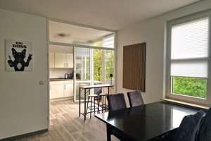 -Wohnen in Grünlage/ mod. Wohnung mit Balkon u.gehob. Ausstattung (möbliert)