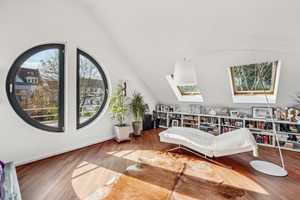 Exklusives Einfamilienhaus mit Pool und großzügigem Garten – Köln – Vorschaubild 14