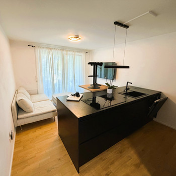 Moderne 3,5 Maisonettewohnung in Korb mit Garten, Terrasse, Balkon und Stellplatz