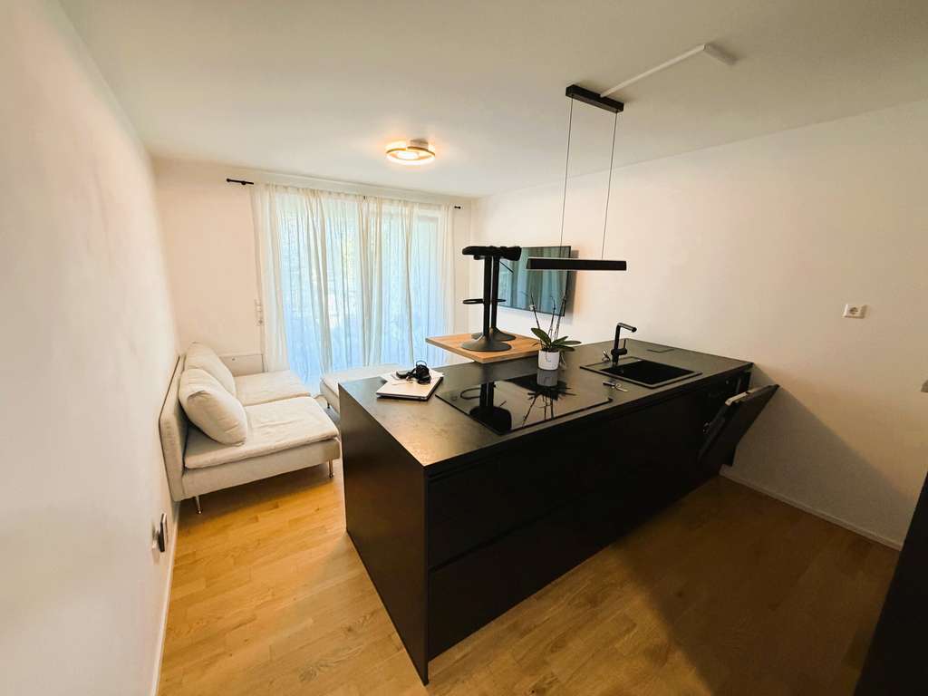 Moderne 3,5 Maisonettewohnung in Korb mit Garten, Terrasse, Balkon und Stellplatz