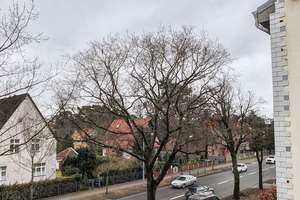 HOMESK - Bezugsfreie 2-Zimmer-Dachgeschosswohnung in Hermsdorf – Berliner Straße 88 A, 13467 Hermsdorf, Berlin – Vorschaubild 1