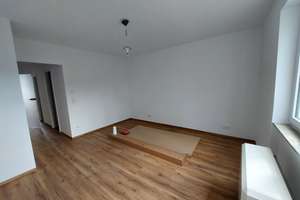 Renovierte 3-Zimmer-Wohnung in toller Lage mit großem Balkon & Blick auf den Hopfenberg – Friedrichstraße 57, 76229 Grötzingen, Karlsruhe – Vorschaubild 3