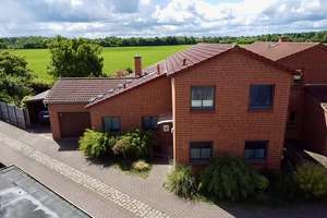 Exklusive Möglichkeit: Modernes Einfamilienhaus in Traumlage von Erichshagen! / Provisionsfrei ! – Die vollständige Adresse der Immobilie erhältst du vom Anbieter., 31582 Nienburg (Weser) – Vorschaubild 2