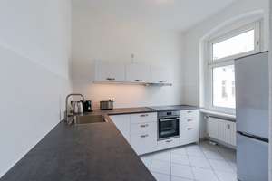 Charming One-Bedroom Apartment in a Classic Berlin Altbau – Quiet Rear Building Location – Die vollständige Adresse der Immobilie erhältst du vom Anbieter., 10997 Kreuzberg, Berlin – Vorschaubild 11