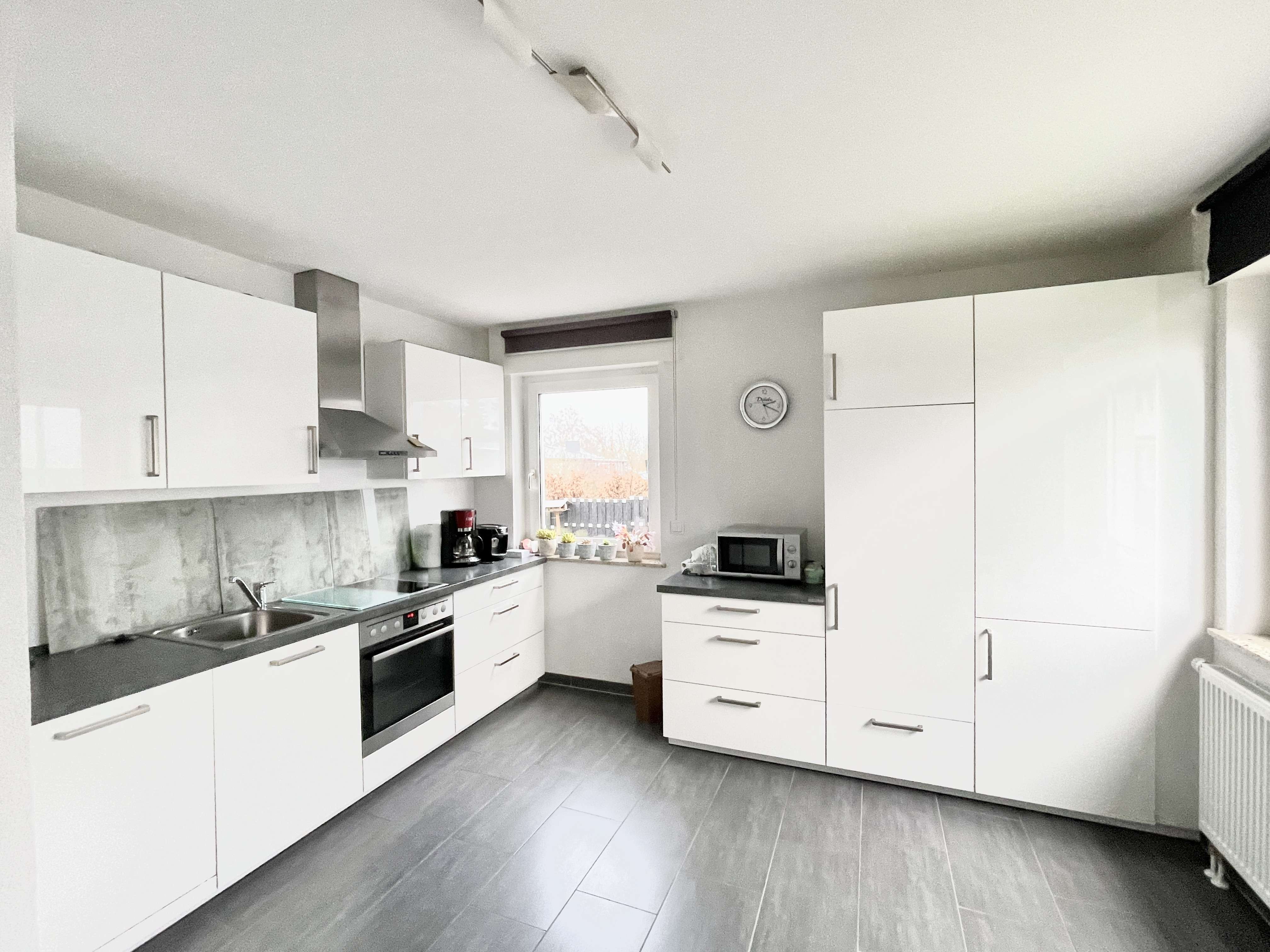 Immobilie in Hohenstein - EINZIEHEN UND WOHLFÜHLEN! TOP RENOVIERTES EINFAMILIENHAUS IN 1A WOHNLAGE IN HOHENSTEIN BREITHARDT - Bild 5