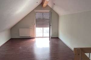 Attraktive Maisonette-Dachgeschosswohnung mit großer Terrasse und Balkon KEIN MAKLER – Offenburger Straße 136a, 68239 Seckenheim, Mannheim – Vorschaubild 4