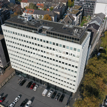 Sky 82 – Zentrale Büros | Attraktive Ausstattung | Kurzfristig bezugsfertig